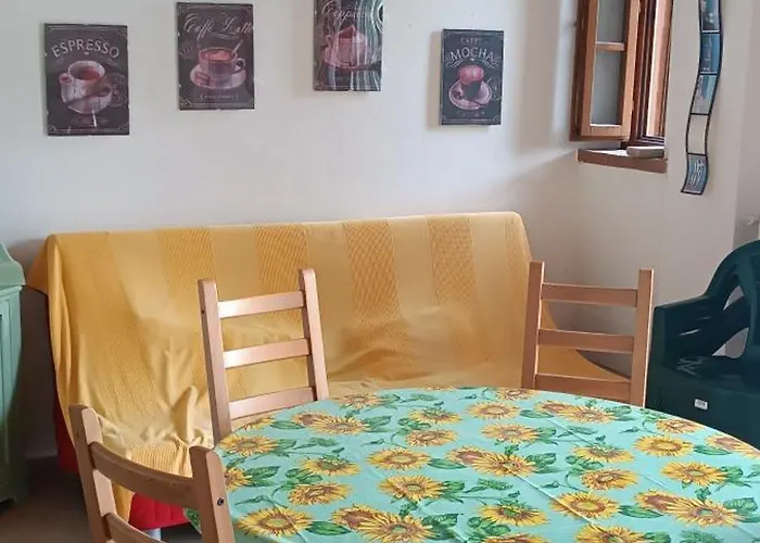 בית נופש Casetta Di Ciccy & Moma Pomaia