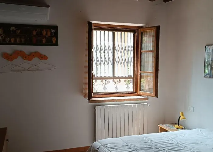 בית נופש Casetta Di Ciccy & Moma Pomaia
